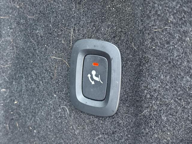 Volvo XC60 2.0 T6 Plug-in hybrid AWD R-Design | Wegklapbare Trekhaak | Elektrisch schuif-/kanteldak | ACC | Leder | Stoel- Verwarming & Ventilatie | Memory Seats | 360 Camera