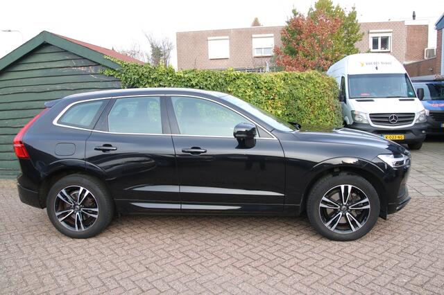 Volvo XC60 2.0 T5 Momentum Pro