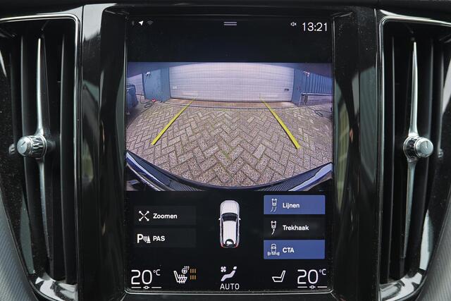 Volvo XC60 T5 AWD R-Design - Panorama/schuifdak - IntelliSafe Assist & Surround - Adaptieve LED koplampen - Parkeercamera achter - Verwarmde voorstoelen, stuur & achterbank - Parkeersensoren voor & achter - Elektr. bedienb. bestuurdersstoel met geheugen - Schakelpad