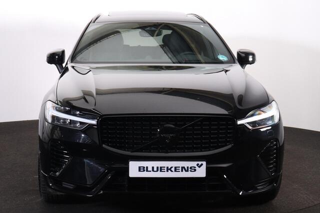 Volvo XC60 T6 Recharge AWD Ultra Black Edition - Luchtvering - Panorama/schuifdak - IntelliSafe Assist & Surround - 360º Camera - Bowers & Wilkins audio - Adaptieve LED koplampen - Verwarmde voorstoelen, stuur & achterbank - Parkeersensoren voor & achter - Elektr. b