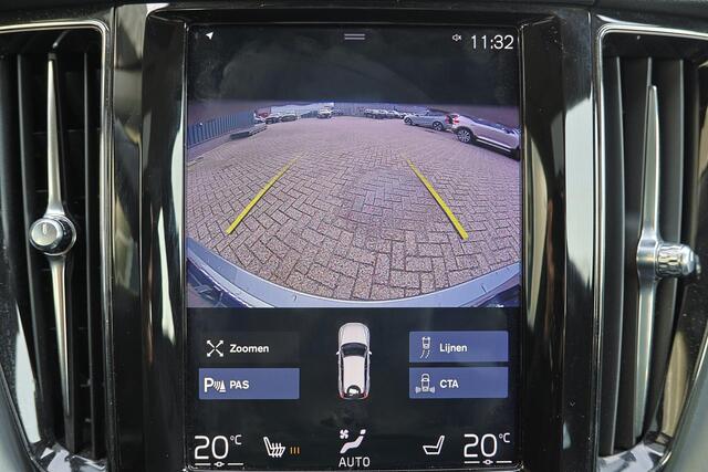 Volvo XC60 T5 AWD Inscription - IntelliSafe Surround - Parkeercamera achter - Verwarmde voorstoelen - Parkeersensoren voor & achter - Apple Carplay & Android Auto - High Performance audio - Cruise Control - 18' LMV