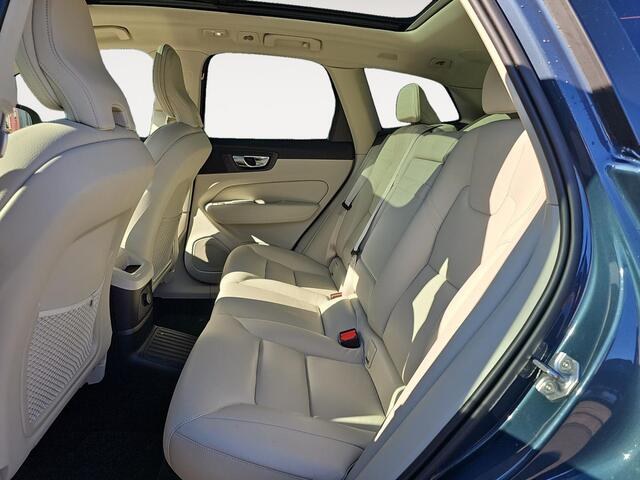 Volvo XC60 2.0 Recharge T6 AWD Inscription | Trekhaak | Harman/Kardon | 360 graden camera | Panoramadak|