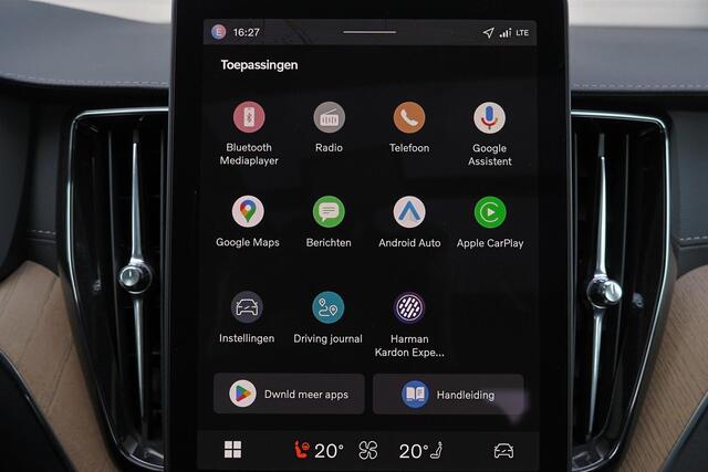 Volvo XC60 T6 Recharge AWD Ultra Dark - Panorama/schuifdak - IntelliSafe Assist & Surround - 360º Camera - Harman/Kardon audio - Adaptieve LED koplampen - Verwarmde voorstoelen, stuur & achterbank - Parkeersensoren voor & achter - Elektr. bedienb. voorstoelen met ge