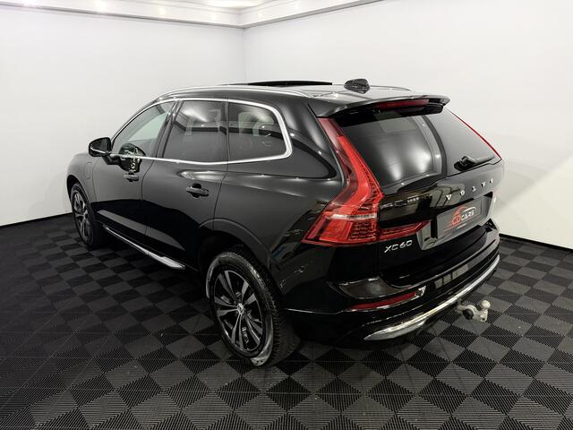 Volvo XC60 2.0 T6 Plug-in hybrid AWD Core Bright Panoramadak, Camera, Navi, Elektrische achterklep, Stoel/stuurverwarming, Verstelbare stoelen, Virtual desk, Elektrische trekhaak