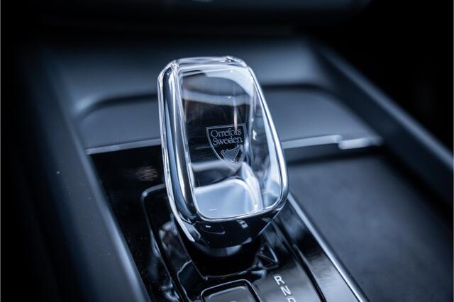 Volvo XC60 2.0 T6 Plug-in hybrid AWD Plus Black Edition**TREKHAAK**