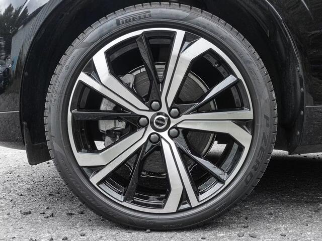 Volvo XC60 2.0 T8 Plug-in hybrid AWD ULTRA Dark (335kW/455PK) FULL OPTION (PANO / TREKH) ** 1e EIG - Ex VOLVO ** INFORMEER OOK NAAR ONZE AANTREKKELIJKE FINANCIAL-LEASE TARIEVEN **
