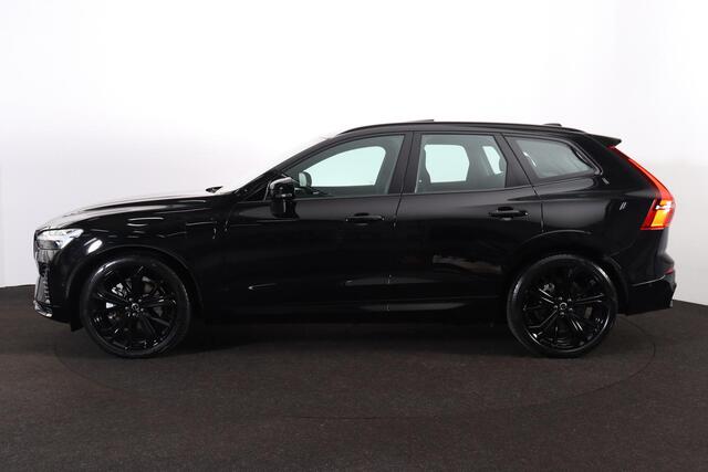 Volvo XC60 T6 Recharge AWD Ultra Black Edition - Luchtvering - Panorama/schuifdak - IntelliSafe Assist & Surround - 360º Camera - Bowers & Wilkins audio - Adaptieve LED koplampen - Verwarmde voorstoelen, stuur & achterbank - Parkeersensoren voor & achter - Elektr. b