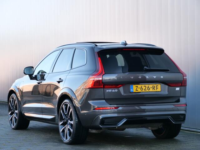 Volvo XC60 2.0 T8 Plug-in hybrid AWD Ultra Dark 455 Pk Automaat Navi / Leer / Pano-dak / Luchtvering / Trekhaak / DAB / Apple Carplay