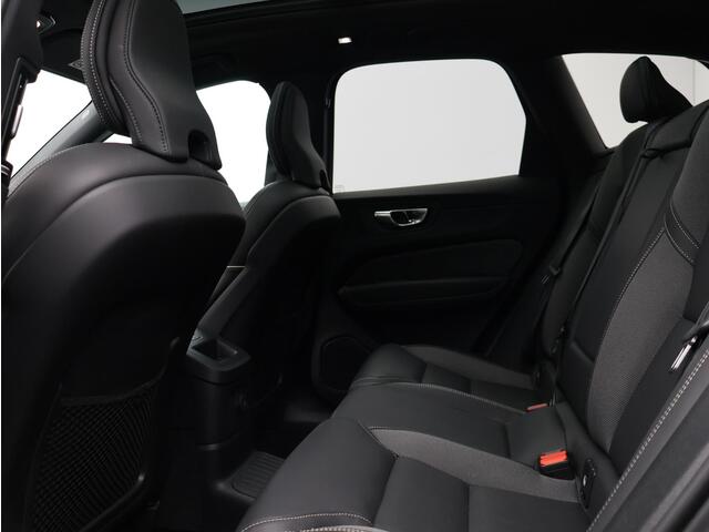 Volvo XC60 T6 AWD Plug-in hybrid Ultra Dark / Head up displ. / Harman Kardon / Stoel+stuur+achterbankverwarming