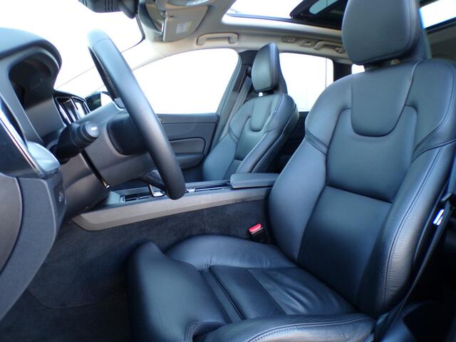 Volvo XC60 2.0 T6 PHEV AWD Plus Bright, Long Range / Leder / 20' LMV / Camera 360 / Harman Kardon / Stoel + stuurverwarming / 20' LMV