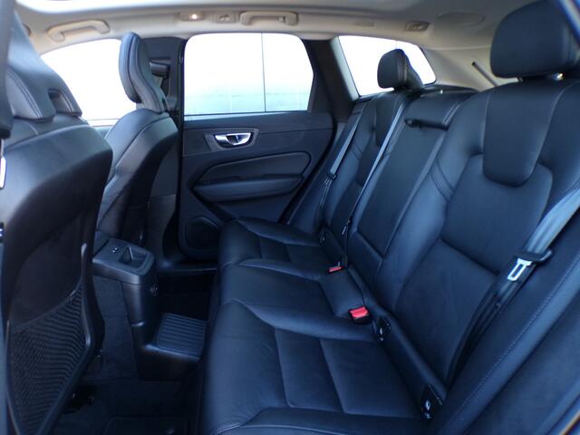 Volvo XC60 2.0 T6 PHEV AWD Plus Bright, Long Range / Leder / 20' LMV / Camera 360 / Harman Kardon / Stoel + stuurverwarming / 20' LMV