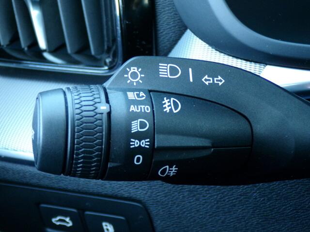 Volvo XC60 2.0 T6 PHEV AWD Plus Bright, Long Range / Leder / 20' LMV / Camera 360 / Harman Kardon / Stoel + stuurverwarming / 20' LMV