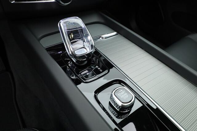 Volvo XC60 T8 Plug-in hybrid Plus Black Edition | Pano | Pilot Assist | 360cam | Stoel-Stuurverw. | Keyless | Harman Kardon | 21''