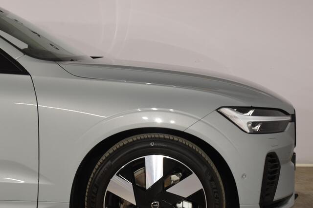 Volvo XC60 T6 350PK Automaat Plug-in Hybrid AWD Ultra Dark / Navigatie / Luchtvering / 360 Camera / Adaptieve Cruise Control / Stuurverwarming / Stoelverwarming v+a / Elektr. Achterklep / Schuifdak / Trekhaak