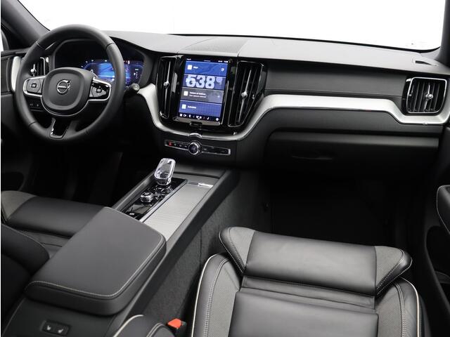 Volvo XC60 Recharge T8 455PK AWD Ultimate-Dark / Luchtvering / Trekhaak / 21" LMV / Head up Display / 360 Camera