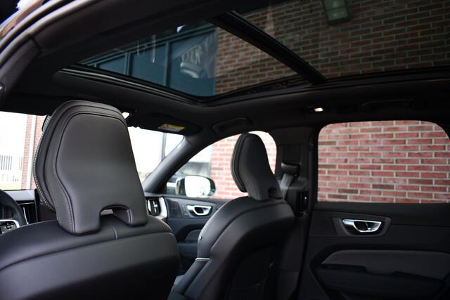 Volvo XC60 2.0 T6 Plug-in AWD Ultra Black Edition Pano ACC HUD 360 H/K 21inch Stuurverw