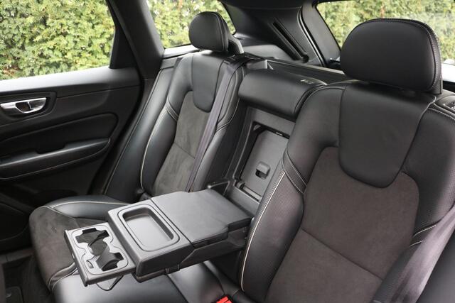 Volvo XC60 2.0 T5 AWD R-Design 251PK (Panoramadak Navi/Camera Full-led Standkachel Trekhaak 19InchLMV PrivacyGlass)