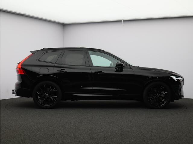 Volvo XC60 T8 455PK Plug-in hybrid AWD Ultra Black Edition / Bowers & Wilkins audio / Luchtvering / 360gr Camera / Trekhaak / Head Up / Full Led / Extra getint glas / Alarm / 21" / Panoramisch Dak /