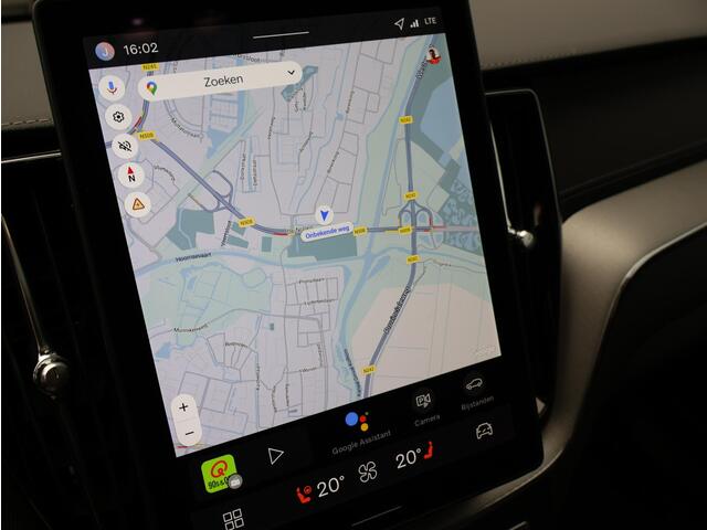 Volvo XC60 T8 455PK Plug-in hybrid AWD Ultra Black Edition / Bowers & Wilkins audio / Luchtvering / 360gr Camera / Trekhaak / Head Up / Full Led / Extra getint glas / Alarm / 21" / Panoramisch Dak /