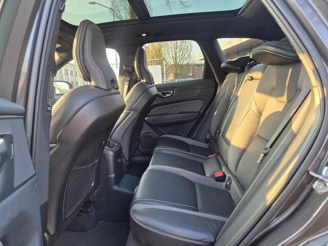 Volvo XC60 2.0 T6 Plug-in hybrid AWD Plus Dark R-Design Trekhaak/360Cam/ACC etc.