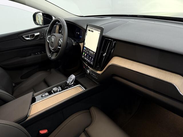 Volvo XC60 2.0 T8 Plug-in hybrid AWD Ultra Dark Facelift Panoramadak, Harman/Kardon, 360 Camera, Navi, Head-up display, Memory stoelen, Elektrische trekhaak, Keyless start, 1 jaar garantie