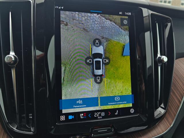 Volvo XC60 T6 Plug-in hybrid AWD Plus Dark | Rijklaarprijs | Trekhaak | Pano dak |