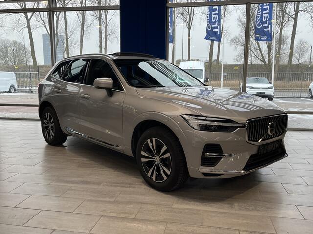 Volvo XC60 2.0 T6 Plug-in hybrid 350 pk AWD Core Bright | Pano | El. a. klep | Camera | LED | 18" | Keyless entry | Google Maps Navi