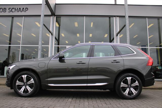 Volvo XC60 T8 Twin Engine AWD Momentum Pro Luchtvering | Schuif/kantel dak | Trekhaak | Verw. Stoel & Stuurwiel | BLIS | H&K audio |