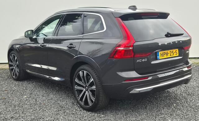 Volvo XC60 2.0 T6 Phev AWD Ultra Bright Luchtvering - 21" Wielen - Panorama dak - Lighting -Head up - Bowers &Wilkins Audio - 360 Cam - Alarm - Climate - Privacy Glass - RC20 Interieur - Power seats met memory - Full led koplampen -Donkere hemel - Geluidsisolerend