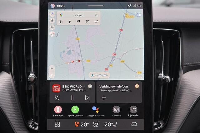 Volvo XC60 T8 Recharge AWD Ultra Black Edition - Panorama/schuifdak - IntelliSafe Assist & Surround - 360º Camera - Harman/Kardon audio - Adaptieve LED koplampen - Verwarmde voorstoelen, stuur & achterbank - Parkeersensoren voor & achter - Elektr. bedienb. voorstoel