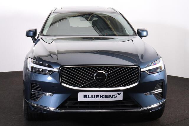 Volvo XC60 T6 Recharge AWD Plus Bright - Panorama/schuifdak - IntelliSafe Assist & Surround - 360º Camera - Harman/Kardon audio - Verwarmde voorstoelen, stuur & achterbank - Parkeersensoren voor & achter - Elektr. bedienb. voorstoelen met geheugen - Head up display 