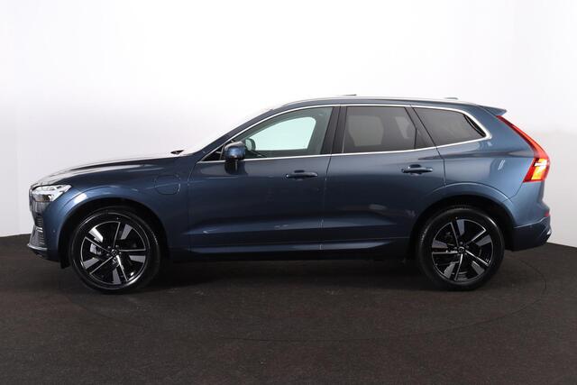 Volvo XC60 T6 Recharge AWD Plus Bright - Panorama/schuifdak - IntelliSafe Assist & Surround - 360º Camera - Harman/Kardon audio - Verwarmde voorstoelen, stuur & achterbank - Parkeersensoren voor & achter - Elektr. bedienb. voorstoelen met geheugen - Head up display 