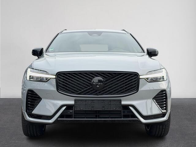 Volvo XC60 2.0 T6 Plug-in hybrid AWD Ultra Black Edition Facelift | Pano | 360 Camera | Leer | Winterpakket | Harman Kardon ( Vestiging - Nieuwegein )