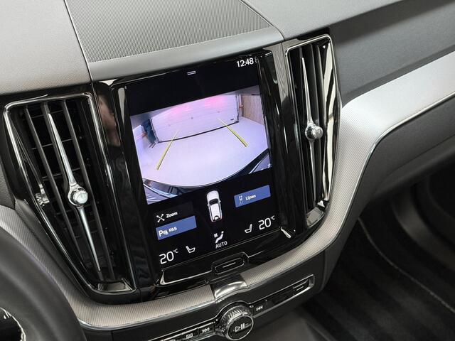 Volvo XC60 2.0 T8 Plug-in Hybrid AWD R-Design 392 PK - DEALER ONDERHOUDEN - 1 EIGENAAR - PANORAMADAK - LEER - STUUR EN STOELVERWARMING - PARKEERCAMERA