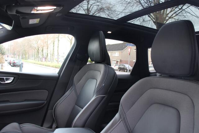 Volvo XC60 2.0 Recharge T8 AWD Plus Black Edition 360/HarmanKardon/Leder/Panoramadak/21inch