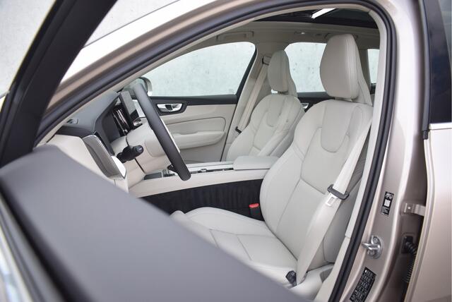 Volvo XC60 T6 350pk AWD Ultra Bright / Luchtvering / Bowers en Wilkins audio / HUD / 360 camera / Stoelmassage /