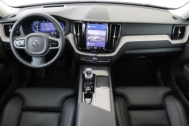 Volvo XC60 T6 PLUG-IN HYBRID AWD PLUS DARK -PANO.DAK|HARMAN/KARDON|GEVENT.LEDER|LUCHTVERING|HEAD-UP DISP.|360°CAM|ADAP.LED|TREKHAAK|21"