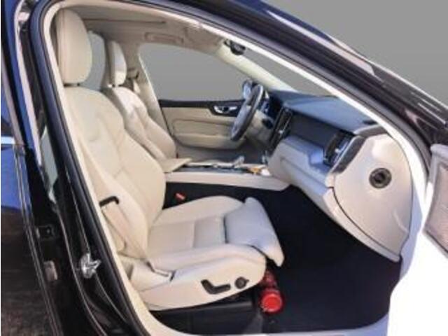 Volvo XC60 2.0 T6 Plug-in hybrid AWD Inscription | Harman Kardon | Panoramadak | Achteruitrijcamera | Parkeersensoren | Keyless Entry | 19 inch Lichtmetalen Velgen