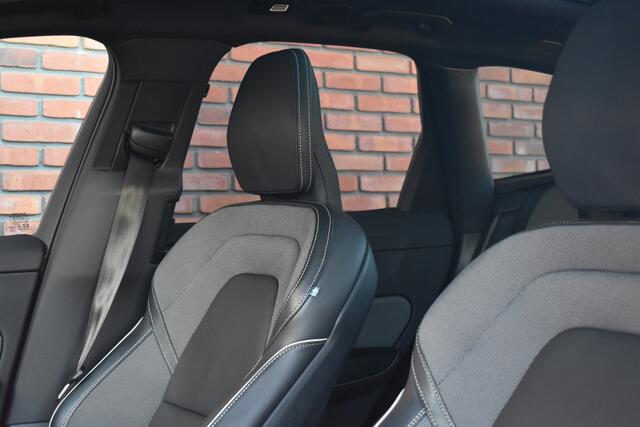 Volvo XC60 T8 390PK Plug-in hybrid AWD R-Design | Luchtvering | Bowers & Wilkins | Head-up display |