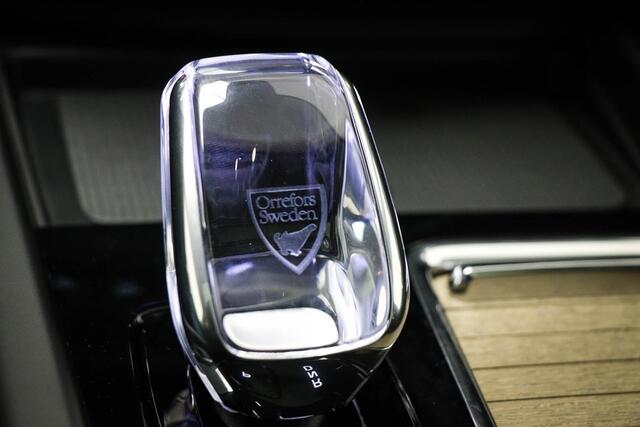 Volvo XC60 2.0 T6 Plug-in hybrid AWD Ultra Bright | PANORAMADAK | STUURVERWARMING | DAB | APPLE | 360 CAMERA