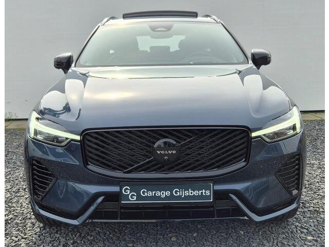 Volvo XC60 2.0 T6 PheV AWD Plus Black Edition Panoramadak - MY 2026 - 21" Wielen - Head up - Harman Kardon Audio - 360 Camera - Alarm - Climate - RG0R Interieur - Power seats met memory -Donkere hemel