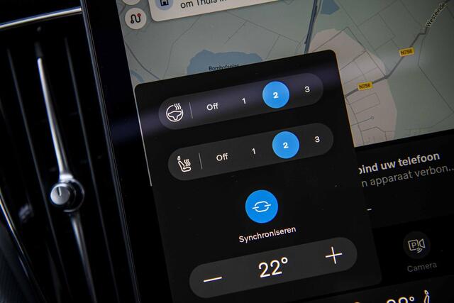 Volvo XC60 2.0 T6 Plug-in hybrid AWD Ultra Black Edition | Trekhaak | Harman Kardon Audio | Head-up Display | 360 Graden Camera | Panoramadak | Lichtmetalen Velgen 21 inch | Elektrisch Verstelbare Voorstoelen | Keyless Entry | BLIS