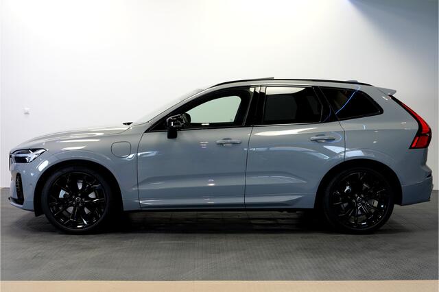 Volvo XC60 2.0 T6 AWD 293kW/399pk Aut8 MJ'26 Plug-in Ultra Black Edition LUCHTVERING + HARMAN/KARDON + PANORAMADAK + BLIS + EL.TREKHAAK + HEAD-UP + PILOT ASSIST + V&A STOEL-&STUURVERWARMING + ADAPT.CRUISE + SPORTSTOELEN + GOOGLE + 360 CAMERA + 21" LM-VELGEN!!