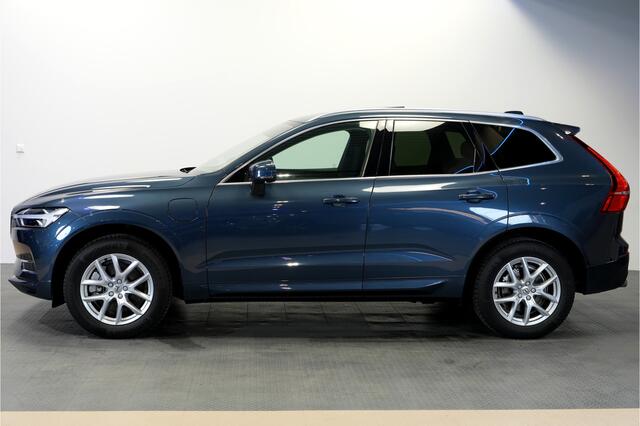 Volvo XC60 2.0 T8 AWD 287kW/390pk Aut8 Twin Engine Pro PANORAMADAK + LEER + ADAPT.CRUISE + PILOT ASSIST + PRIVACY GLASS + COMFORTSTOELEN + EL.TREKHAAK + BLIS + LANE ASSIST + COMFORTSTOELEN + MATRIX LED + PILOT ASSIST + ACHTERUITRIJCAMERA + PARKSENSOREN V&A + 18" LM-