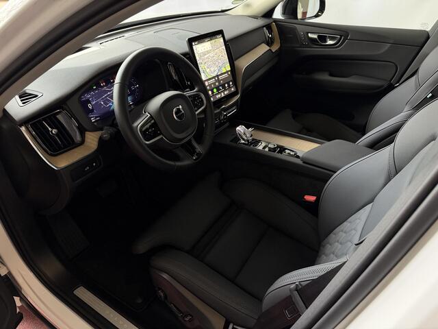 Volvo XC60 2.0 T6 AWD ULTRA DARK NW MODEL ELEK.TREKHAAK HARMAN KARDON HEADUP 360.CAM LEER SCHUIFDAK PHEV Plug in Hybrid ? Top Auto's Wijchen , Altijd een Ruim aanbod van Volvo's i BUSINESS / CORE / BRIGHT / DARK / ULTRA DARK / PLUS DARK / BLACK EDITION / ESSENTIA