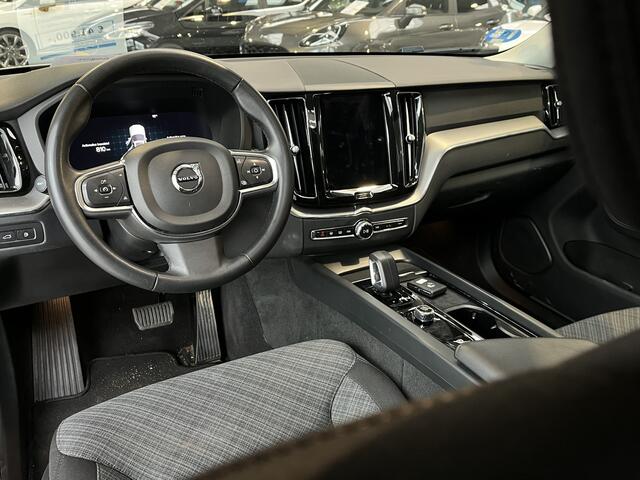 Volvo XC60 2.0 T6 Plug-in hybrid 350 pk AWD Core Bright | Pano | El. a. klep | Camera | LED | 18" | Keyless entry | Google Maps Navi