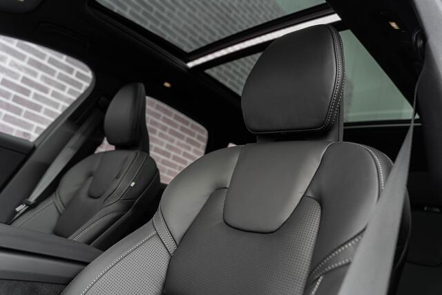 Volvo XC60 T8 Plug-in hybrid AWD Ultra Dark Executive Edition | Luchtvering | 22" | Gelamineerd Glas | Bowers & Wilkins | Stoelmassage & Ventilatie | MY '27 |
