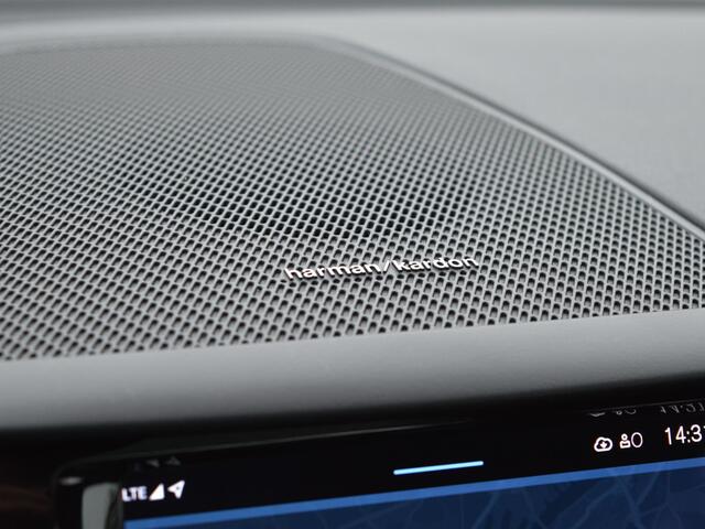 Volvo XC60 2.0 T6 Plug-in hybrid AWD R-Design