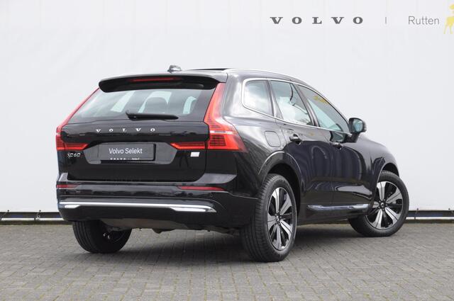Volvo XC60 T6 350PK Automaat Plug-in hybrid AWD Plus Bright Panoramisch schuif-kanteldak / Google infotainment / Lederen bekleding / Parkeersensoren voor en achter met parkeercamera / Road Sign information / Cruise Control