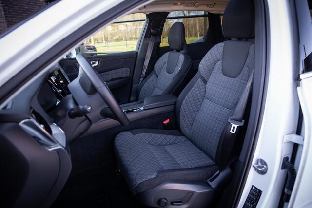 Volvo XC60 2.0 T8 Plug-in hybrid AWD Plus Bright , Panoramadak, Keyless entry, Carplay,